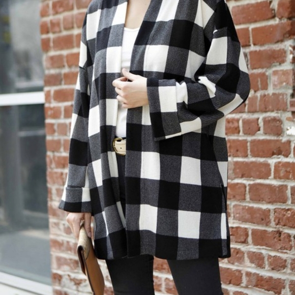 Buffalo Plaid Open Cardigan - Picture 4 of 6